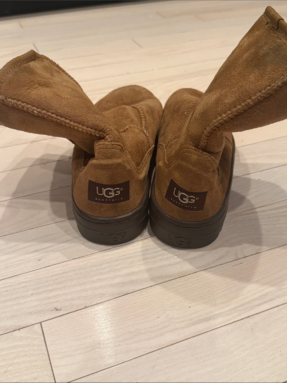Vintage UGG Classic Short Lug Boots - Picture 4 of 5